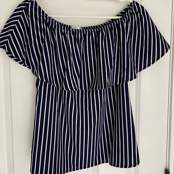 NWOT Blue & White off the shoulder ruffle top - Picture 1 of 7